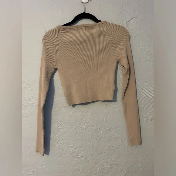 Superdown Tan Long Sleeve Crop-top - Picture 4 of 6